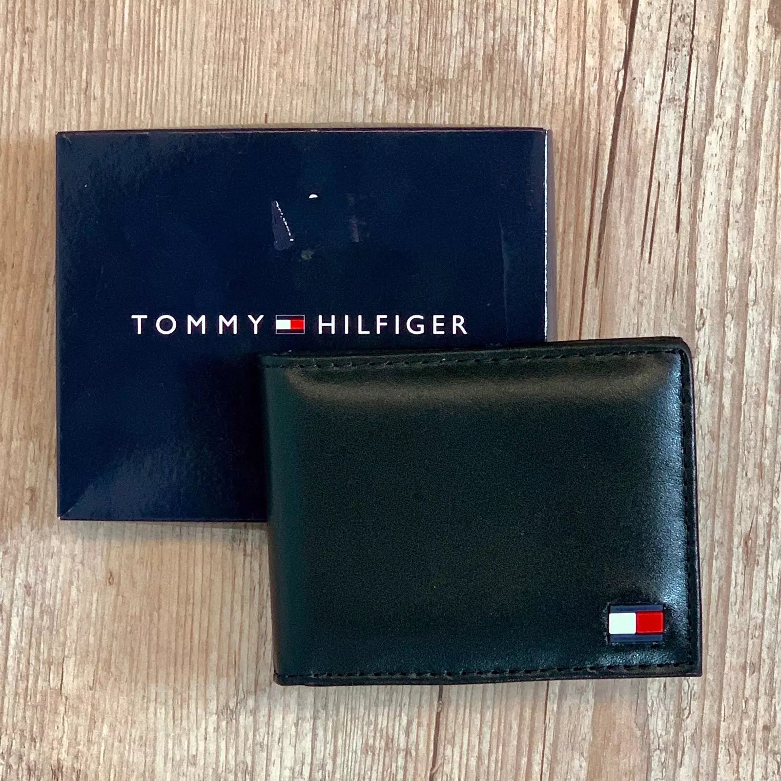 Carteira Tommy Masculina Couro Mini CC Wallet Preta