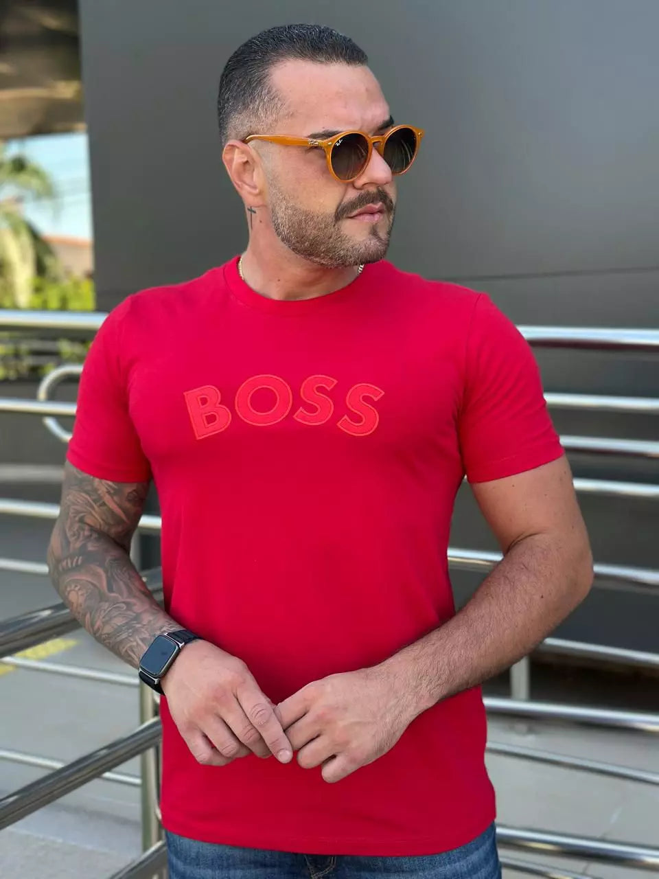 Camiseta Masculina Manga Curta Cor Vermelha