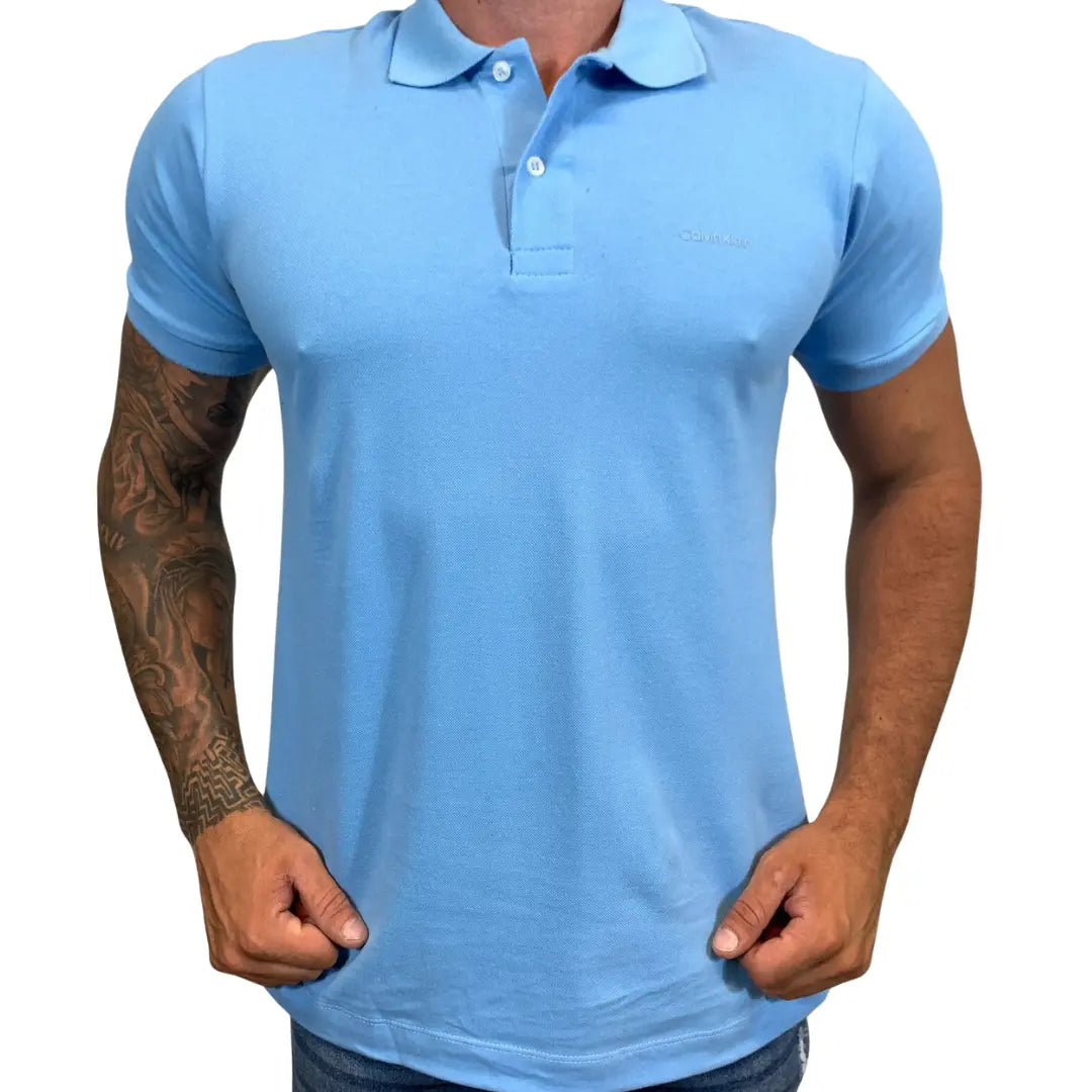Camisa Polo CK Masculina Custom Fit Cor Azul Claro