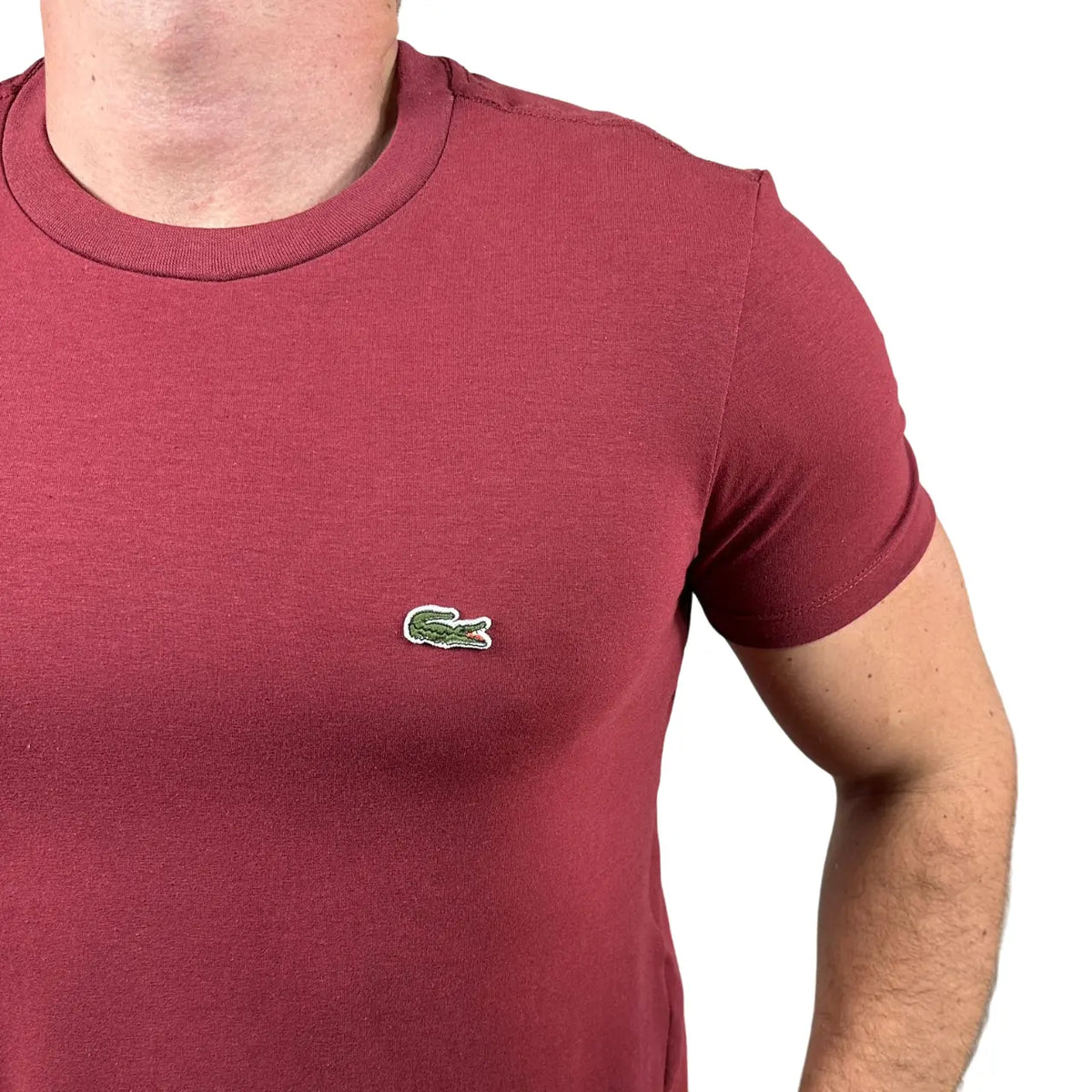 Camiseta LCT Masculina Manga Curta Cor Vinho